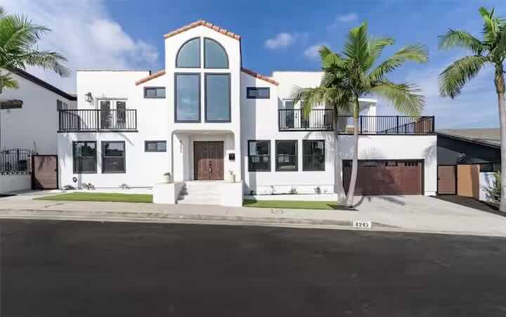 4243 Don Carlos Dr, Baldwin Hills CA