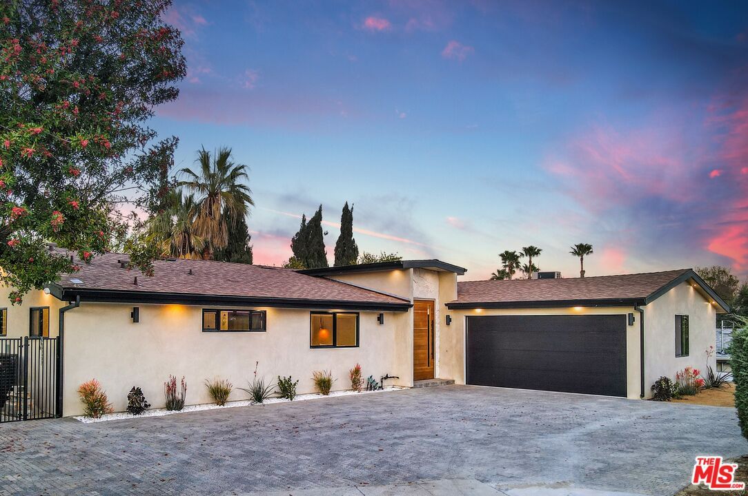 5709 Wallis Ln, Woodland Hills CA