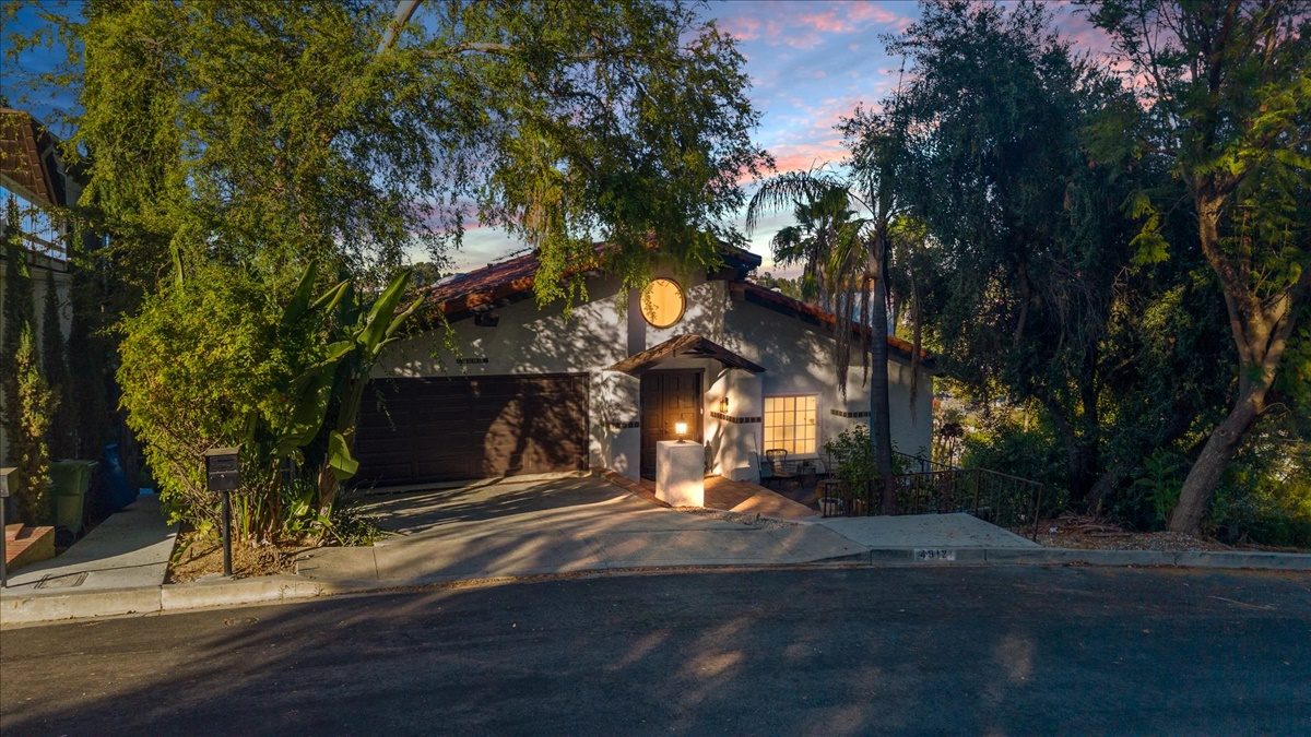 4912 Llano Dr Woodland Hills CA 91364 for sale